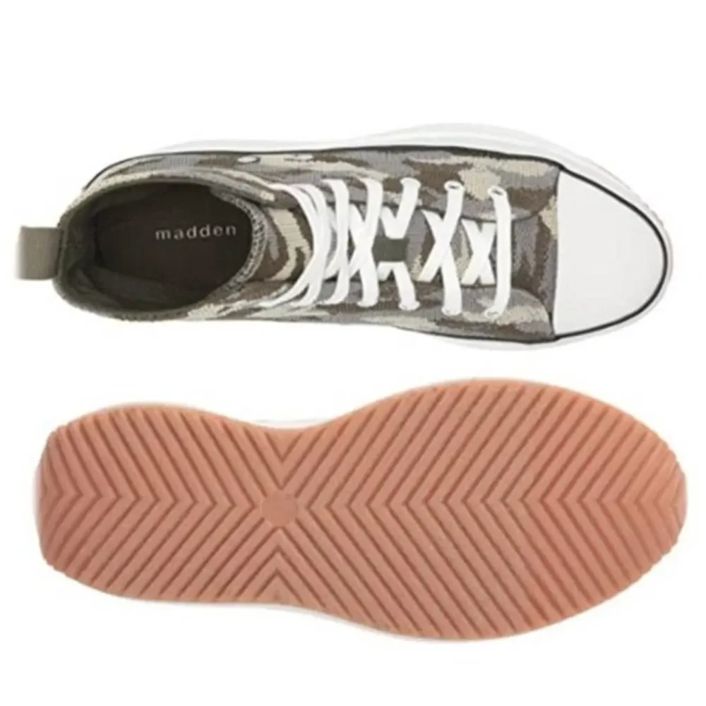 Madden Winnona Platform High-Top Shoes Sports Camouflage Sneaker Size 7 $99